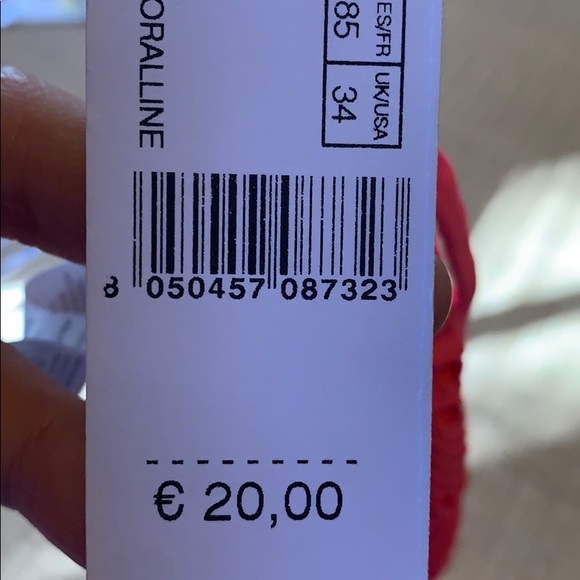 🇮🇹 NWT fluorescent 👙 top - Picture 9 of 9